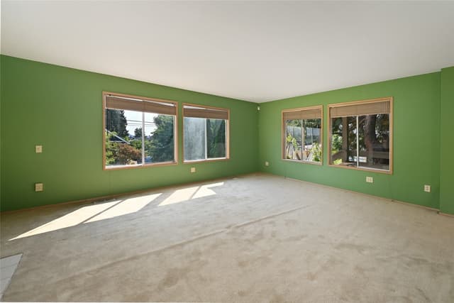 Property photo for 4407 30th Avenue W, Seattle photo 3