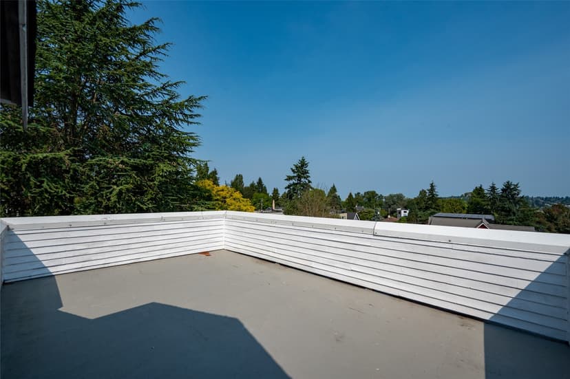Property photo for 4407 30th Avenue W, Seattle photo 23