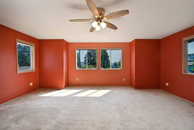 Property photo for 4407 30th Avenue W, Seattle photo 14
