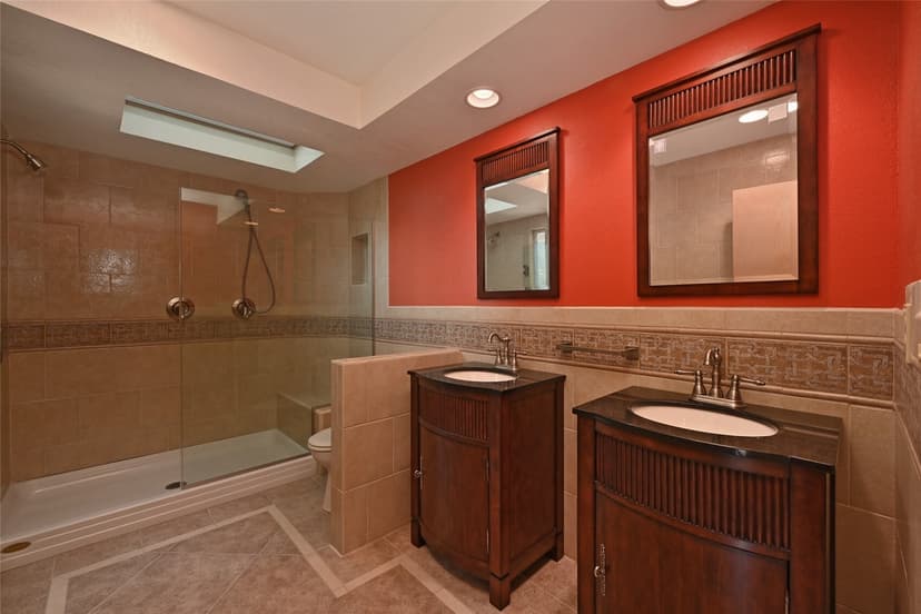 Property photo for 4407 30th Avenue W, Seattle photo 17