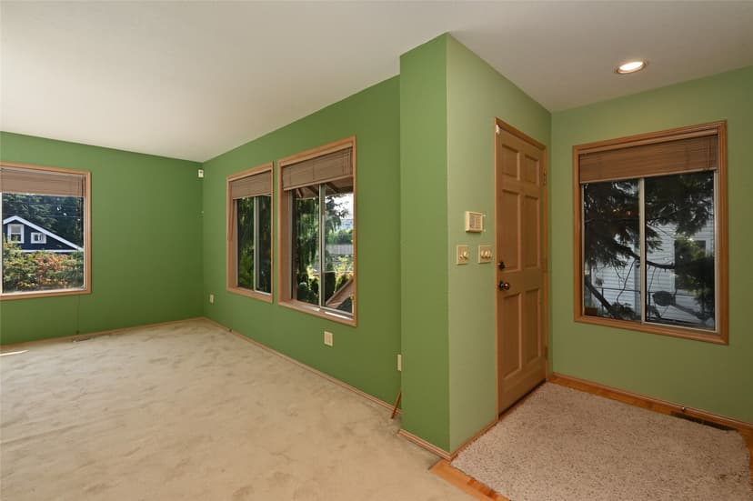 Property photo for 4407 30th Avenue W, Seattle photo 5