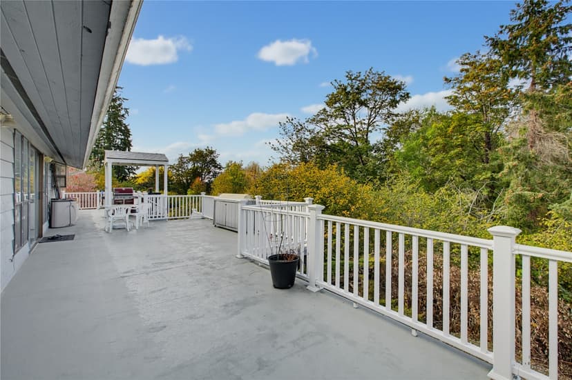 Property photo for 755 Alvord Avenue N, Kent photo 15