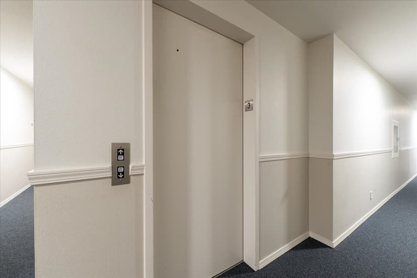 Property photo for 1000 NE 88th Street #304, Seattle photo 16