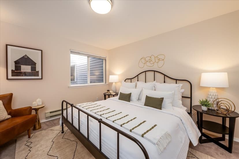 Property photo for 1000 NE 88th Street #304, Seattle photo 7