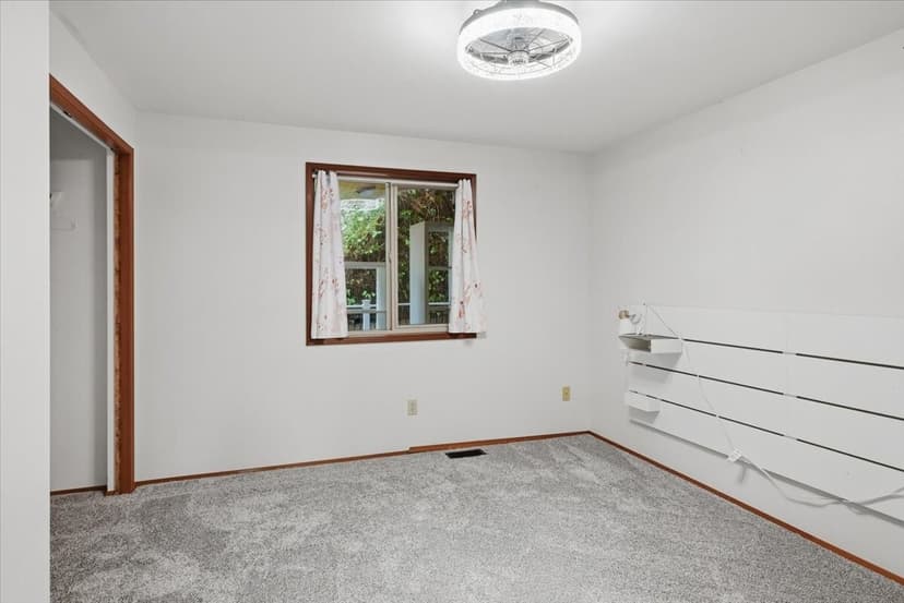 Property photo for 11048 Lotus Place S, Seattle photo 9