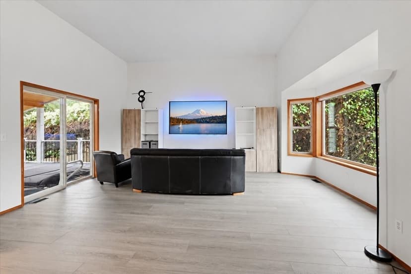 Property photo for 11048 Lotus Place S, Seattle photo 2