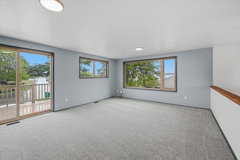 Property photo for 11048 Lotus Place S, Seattle photo 4