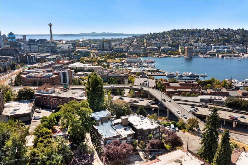 Property photo for 1029 Belmont Avenue E #305, Seattle photo 23