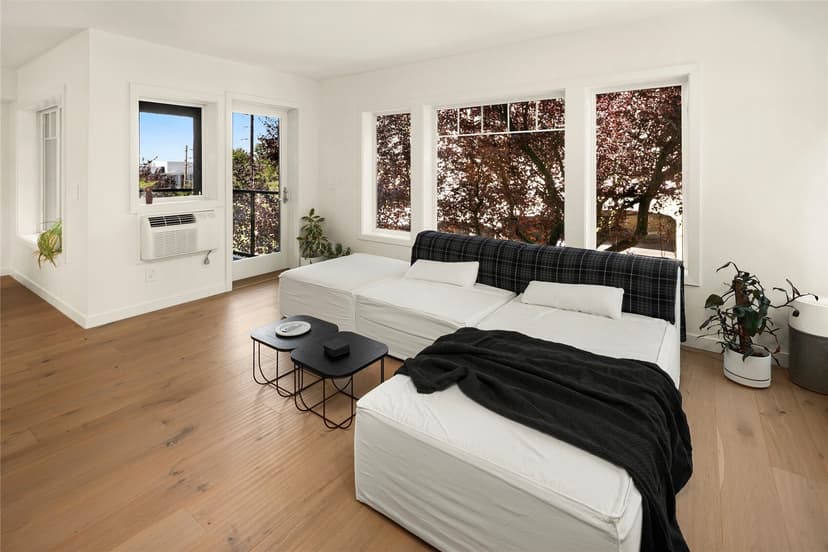 Property photo for 1029 Belmont Avenue E #305, Seattle photo 4
