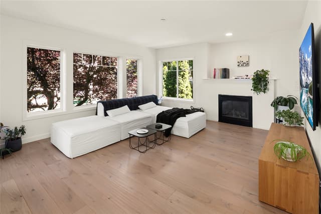 Property photo for 1029 Belmont Avenue E #305, Seattle photo 3