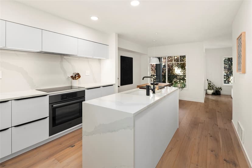 Property photo for 1029 Belmont Avenue E #305, Seattle photo 10