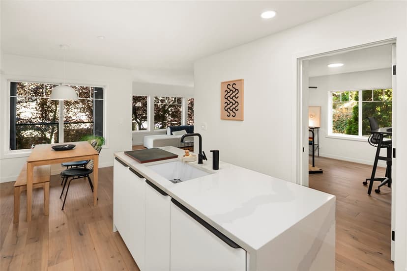 Property photo for 1029 Belmont Avenue E #305, Seattle photo 11