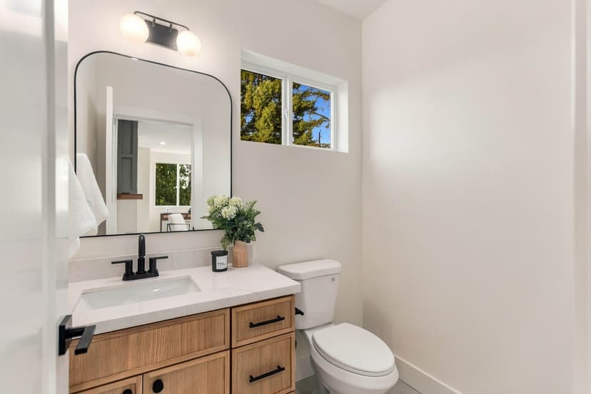 Property photo for 11227 Dayton Avenue N, Seattle photo 22