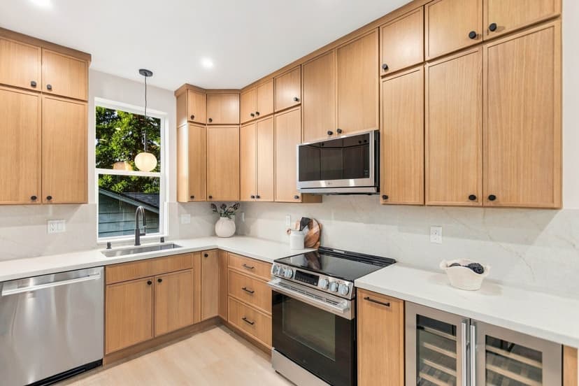 Property photo for 11227 Dayton Avenue N, Seattle photo 6