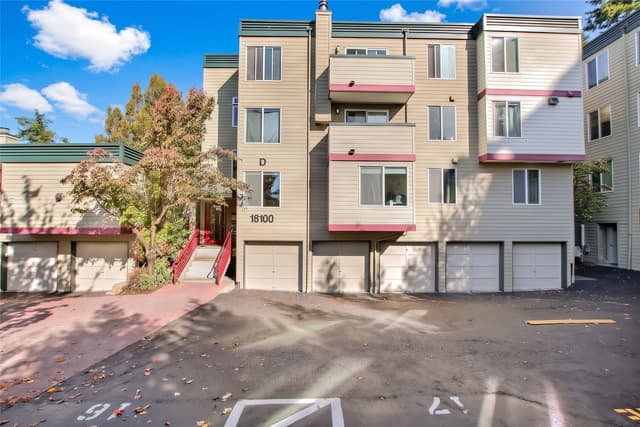 Property photo for 18100 15th Avenue NE #D120, Shoreline photo 2