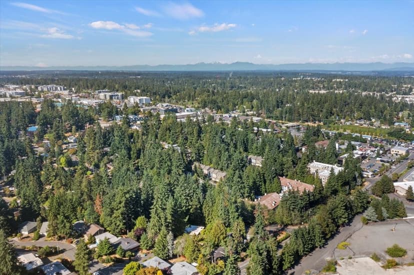 Property photo for 700 N 160th Street #A-309, Shoreline photo 21