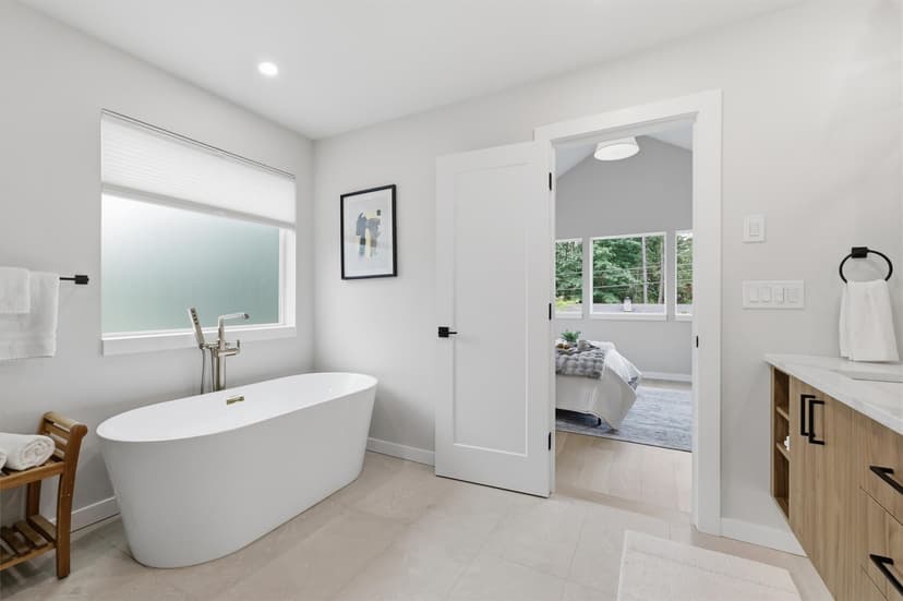Property photo for 12426 NE 90th Street, Kirkland photo 23