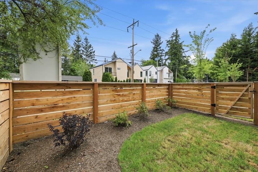 Property photo for 12426 NE 90th Street, Kirkland photo 5