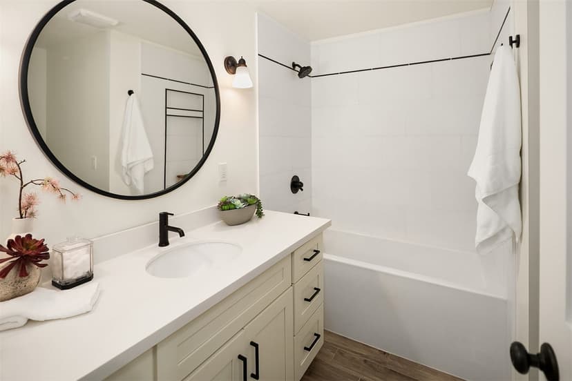 Property photo for 5619 125th Avenue SE, Bellevue photo 13