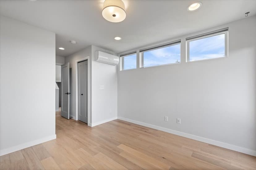 Property photo for 2440 NW 60th Street #A, Seattle photo 15