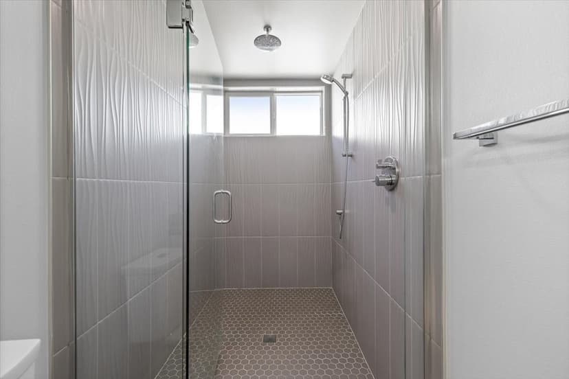 Property photo for 2440 NW 60th Street #A, Seattle photo 17