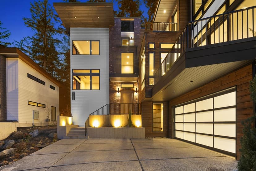 Property photo for 7128 NE 119th Lane, Kirkland photo 2