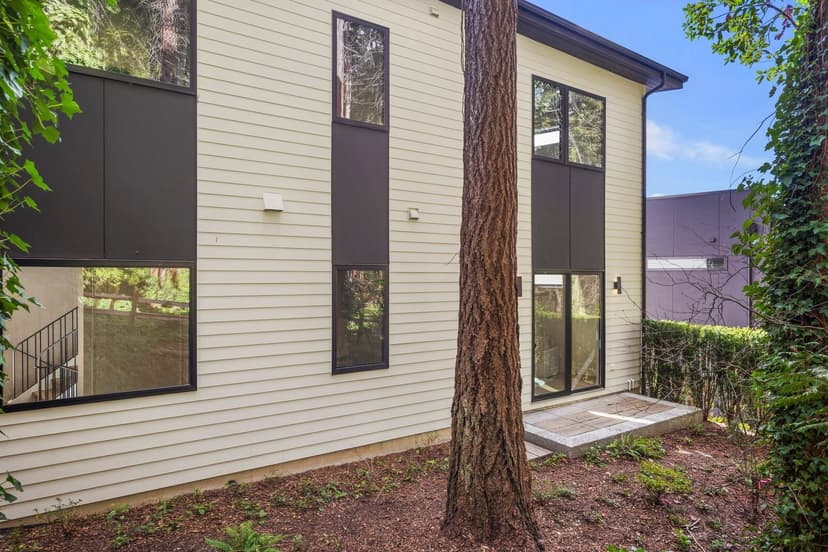 Property photo for 7128 NE 119th Lane, Kirkland photo 33