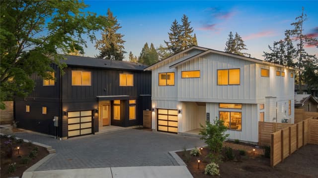 Property photo for 10183 NE 112th Place, Kirkland photo 2