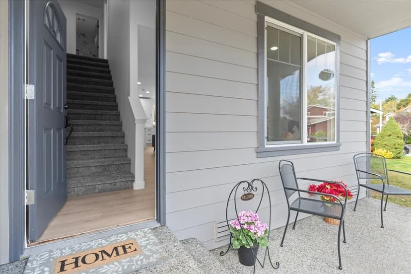 Property photo for 118 119th Drive SE, Lake Stevens photo 5