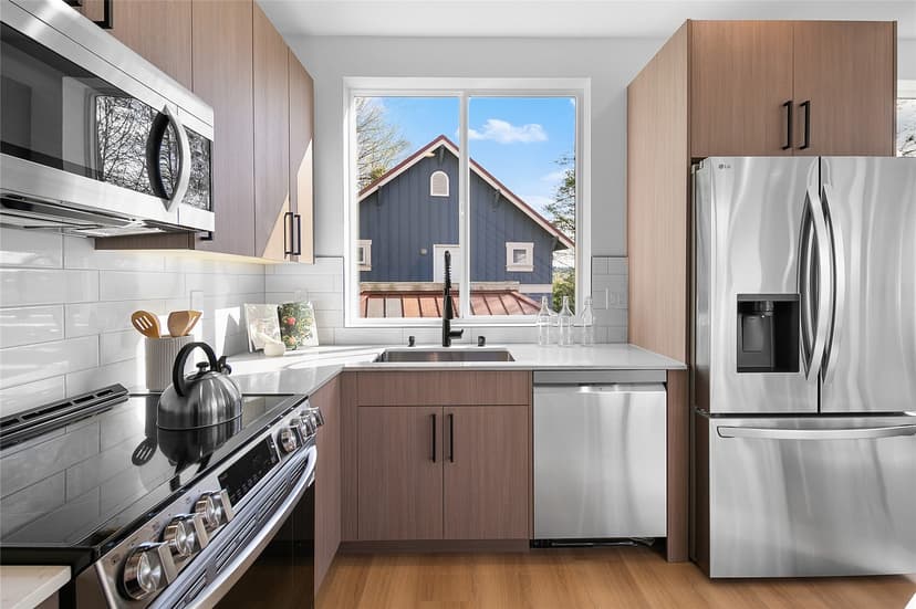 Property photo for 1804 28th Avenue S, Seattle photo 6