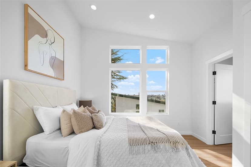 Property photo for 1804 28th Avenue S, Seattle photo 12