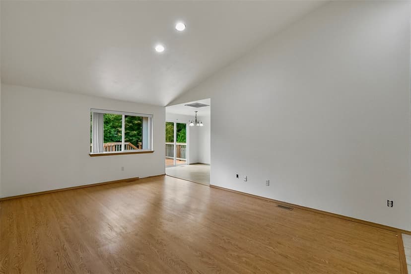 Property photo for 19200 Vista Dr, Arlington photo 6