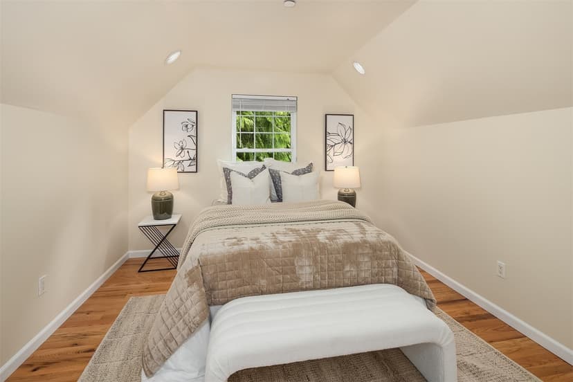 Property photo for 26218 SE Old Black Nugget Road, Issaquah photo 31
