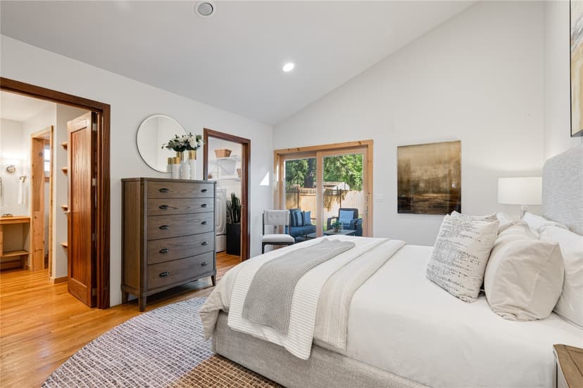 Property photo for 9920 28th Avenue SW, Seattle photo 14