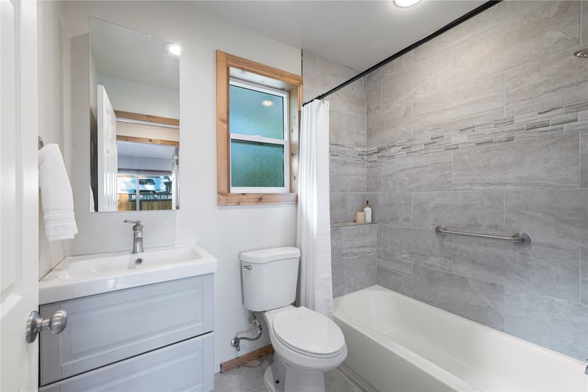 Property photo for 9920 28th Avenue SW, Seattle photo 28