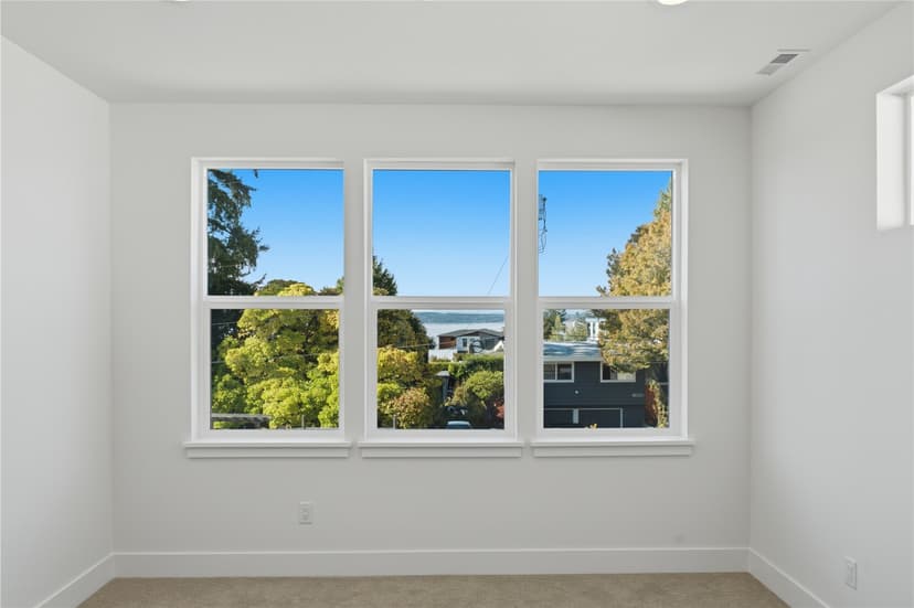 Property photo for 20130 23rd Avenue NW, Shoreline photo 23
