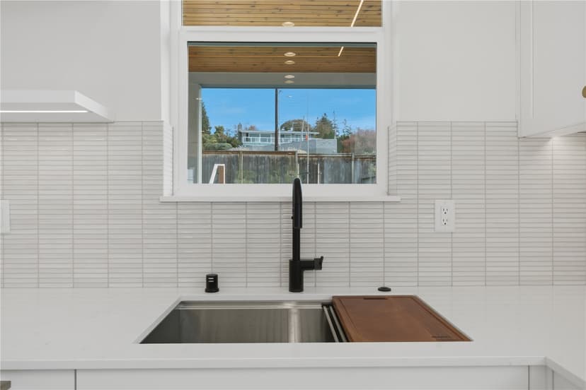 Property photo for 20130 23rd Avenue NW, Shoreline photo 16
