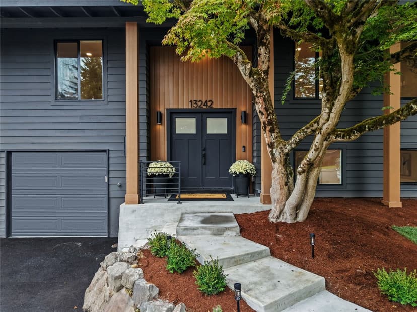 Property photo for 13242 118th Place NE, Kirkland photo 2