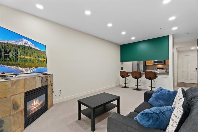 Property photo for 300 110th Avenue NE #207, Bellevue photo 13