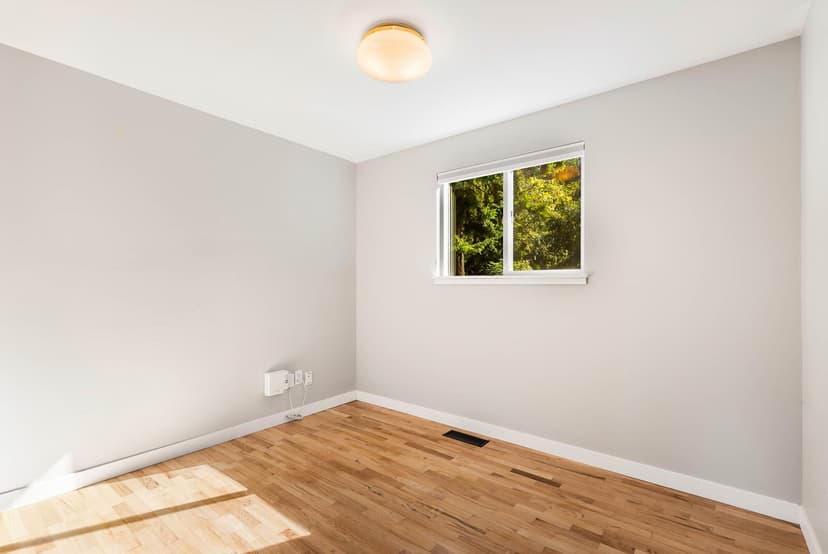 Property photo for 5502 191st Street SW, Lynnwood photo 11