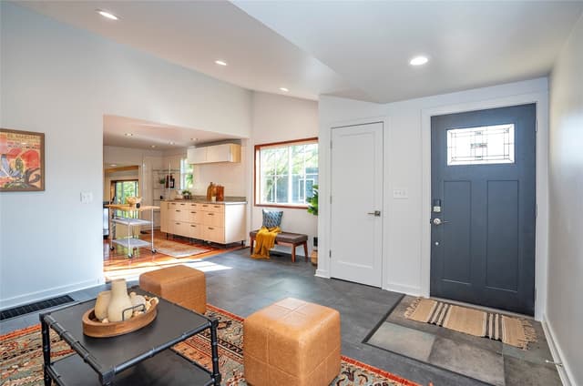 Property photo for 8738 Hamlet Avenue S, Seattle photo 5