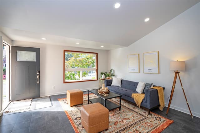 Property photo for 8738 Hamlet Avenue S, Seattle photo 3