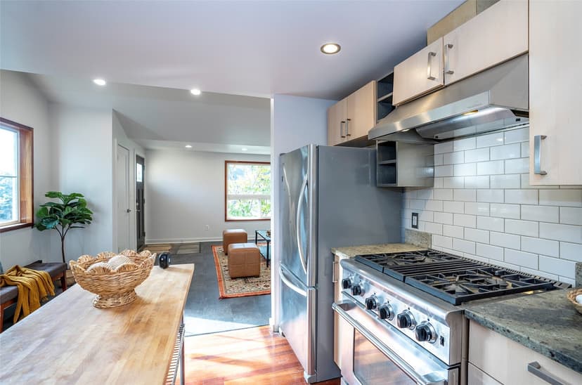 Property photo for 8738 Hamlet Avenue S, Seattle photo 12