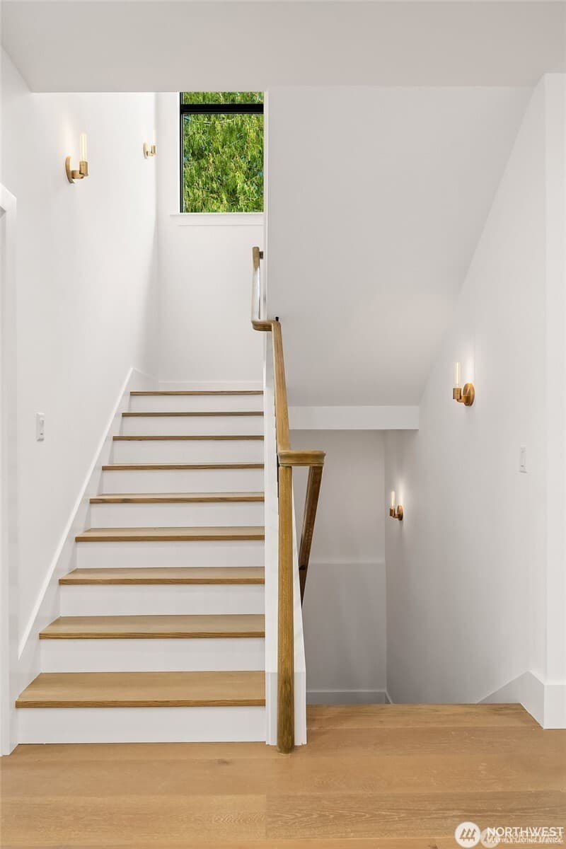 Property photo for 2615 NE 87th Street, Seattle photo 16