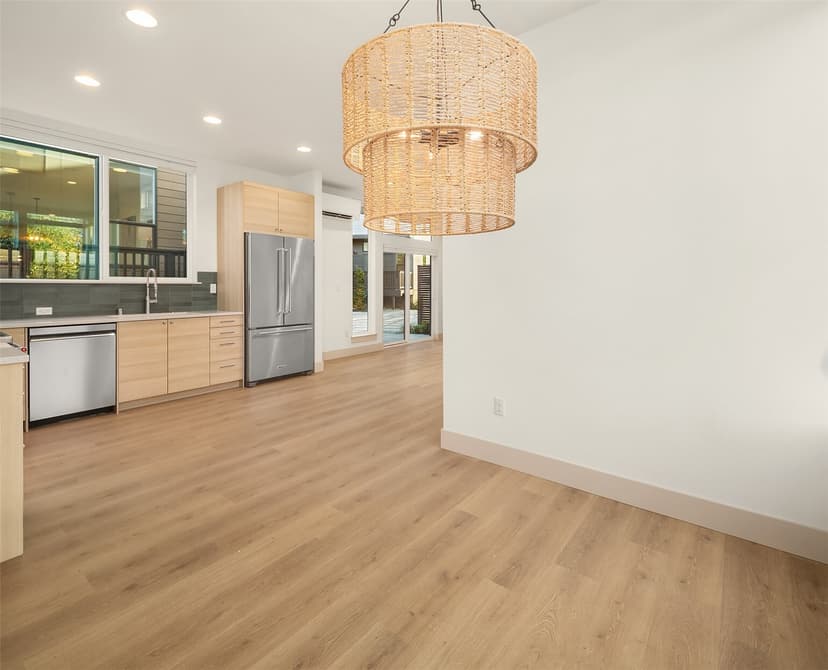 Property photo for 3003 S Dakota Street, Seattle photo 11
