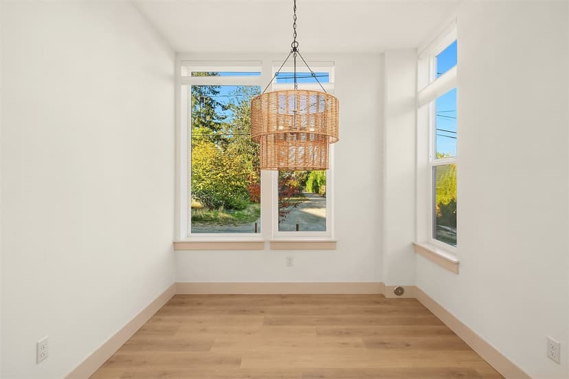 Property photo for 3003 S Dakota Street, Seattle photo 10