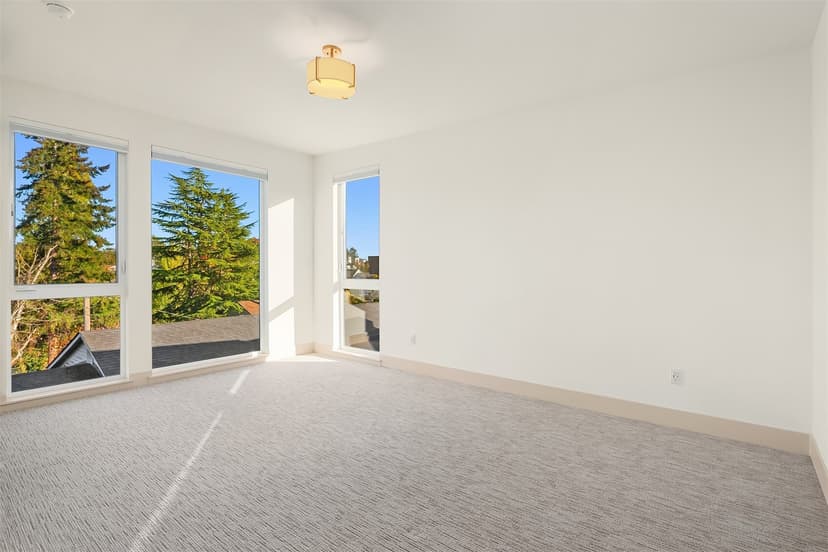 Property photo for 3003 S Dakota Street, Seattle photo 14