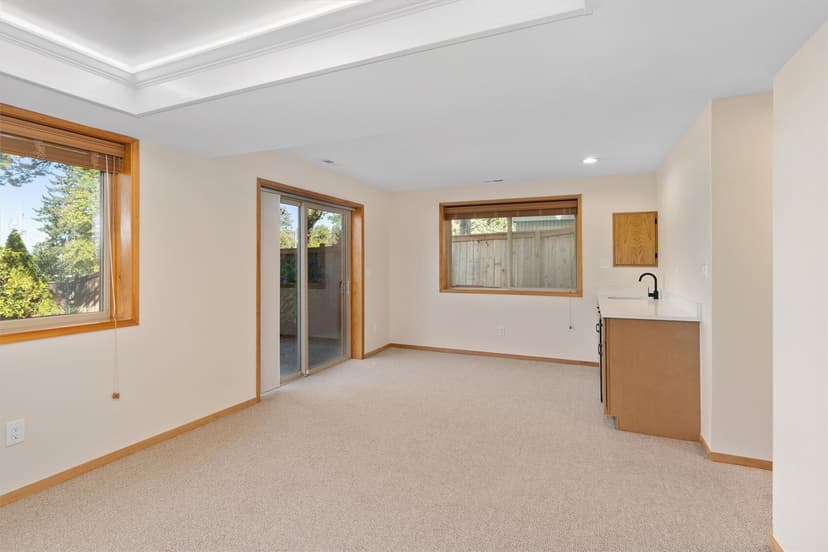 Property photo for 15010 SE 46th Way, Bellevue photo 29