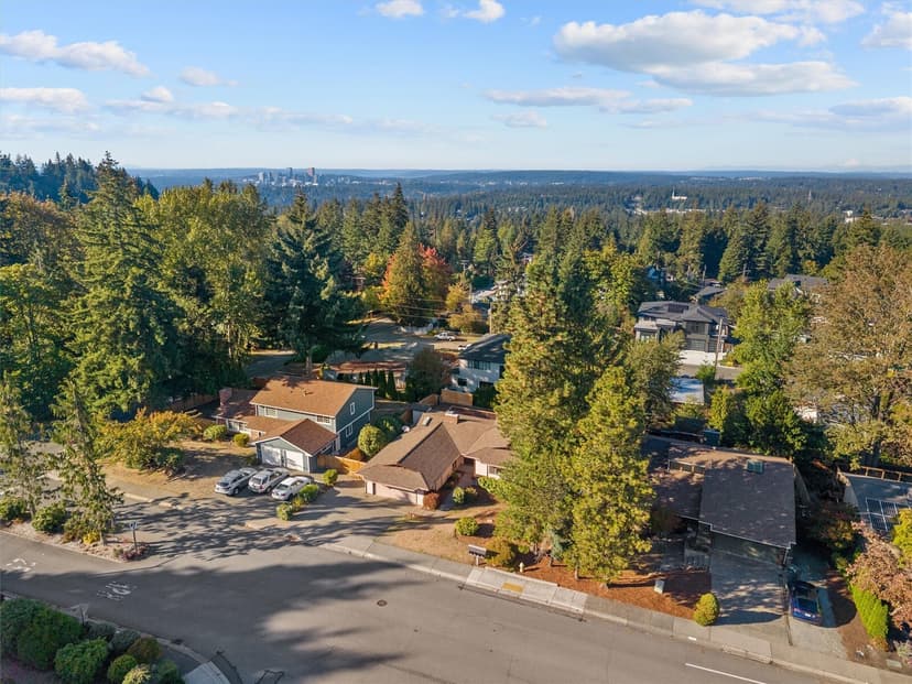 Property photo for 15010 SE 46th Way, Bellevue photo 37