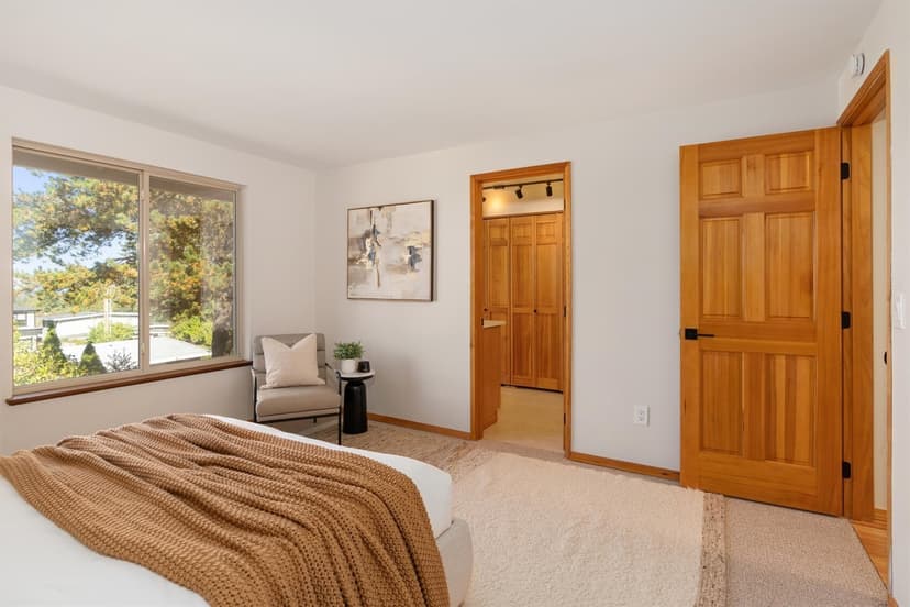 Property photo for 15010 SE 46th Way, Bellevue photo 16